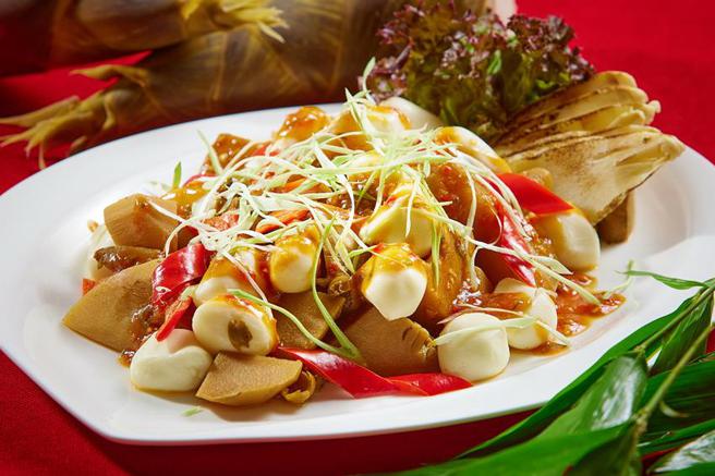 Brilliant鉑麗安全日餐廳使用當季綠竹筍演繹異國風創意料理。（圖／JR東日本大飯店台北館提供）