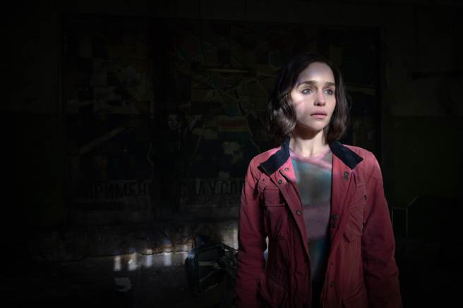 艾蜜莉雅克拉克加盟漫威演出神秘角色《秘密入侵》剧照。（DisneyPlus提供）