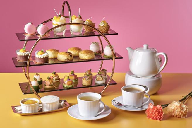 台北福华大饭店推出「仲夏果漾英式双人下午茶」，每套1,580元＋10％。（图／台北福华大饭店提供）