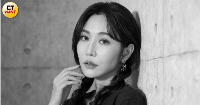 曾莞婷坦言年轻时因为恋爱脑严重，遇上劈腿状况竟还原谅对方。（图／赵文彬摄）