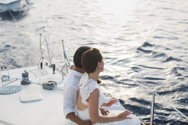 美国一名新娘近日在游艇举办婚礼，没想到哥哥竟穿海盗装出席，让她看了非常傻眼。(示意图/达志影像)