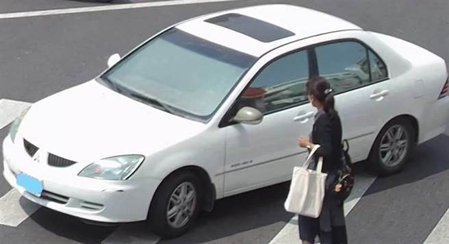 取締未禮讓行人的交通大執法，全國雷厲風行。（嘉義市警察局提供／廖素慧嘉市傳真）