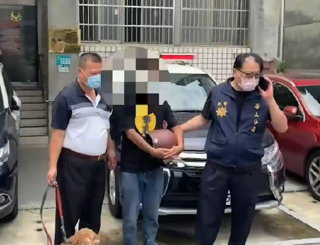 新北市府泼漆案，涉案陈姓男子林口落网。(王扬杰翻摄)