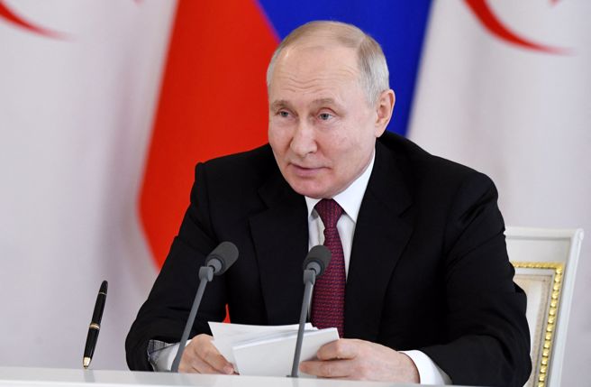 關於俄羅斯的部分包含了比去年更多對莫斯科拘留烏克蘭人的批評。報告也提到「強迫轉運數以千計烏克蘭孩童到俄羅斯」，這也是國際刑事法院（ICC）起訴包括俄國總統蒲亭（Vladimir Putin）在內等官員的理由。(圖/路透社)