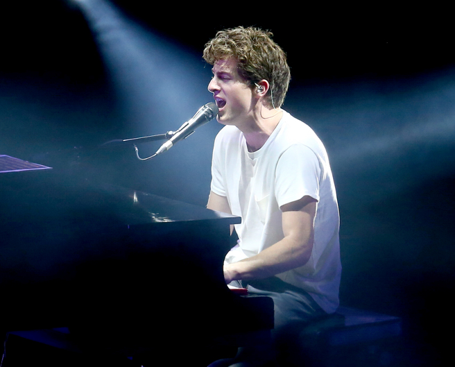 CP查理唱红《玩命关头7》主题曲。（图／本报系资料照）