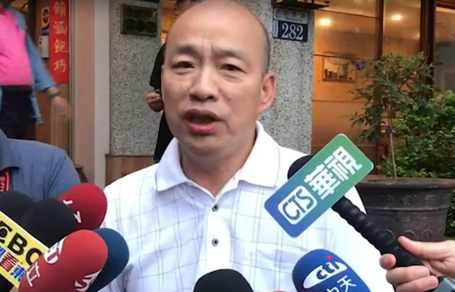 前高雄市長韓國瑜在羅智強臉書留言鼓勵，「國民黨要爭氣，加油！」（讀者提供）