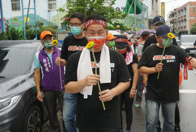 前立委陈柏惟(中)也卷入性骚案。(图／资料照、黄国峰摄)