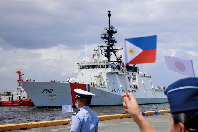 2023年6月，菲律宾海巡队、美国海岸防卫队及日本海上保安厅在马尼拉湾口附近举行三边海事演习。（摘自菲律宾海巡队推特）