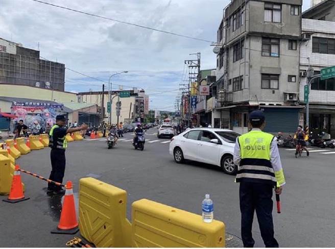 端午节4天连假将至，桃园市警局针对易壅塞热点加强疏导及管制。(警方提供／蔡依珍桃园传真)