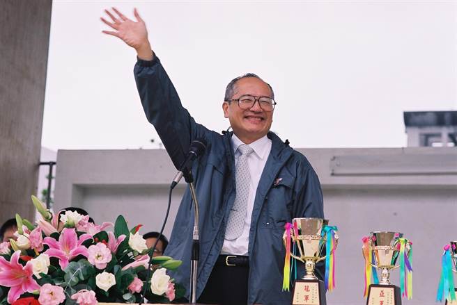 清大指出，前校长徐遐生亲切随和，乐与学生互动。（清大提供／王惠慧新竹传真）