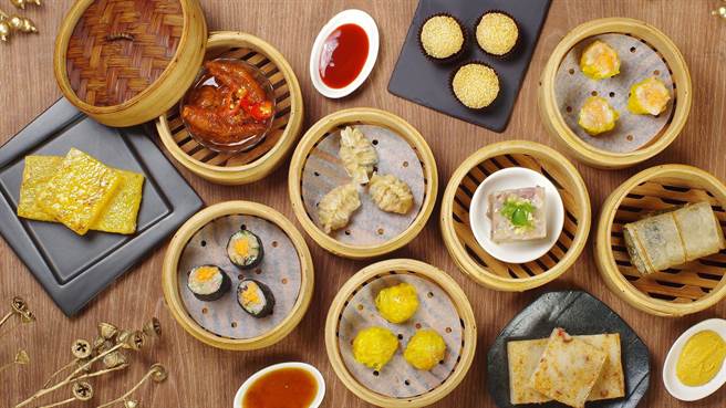 抢攻外带热食即食商机，「花比麵包坊」超人气港点每份售价53元起。(台北花园大酒店提供)