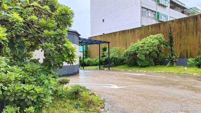 一名17岁少年涉私吞500万赃款，疑似在桃园大园的汽车旅馆被掳至高雄，最后被打成重伤死亡还遭到弃尸，桃园地院裁定主嫌3人收押禁见。(本报资料照)