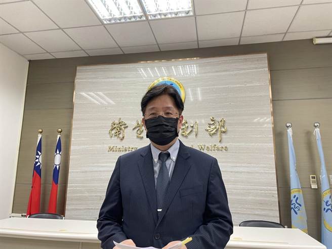 医福会执行长林庆丰宣布，新北市幼儿园喂毒案BZD质谱仪检验结果为「未检出」。郑郁蓁摄影