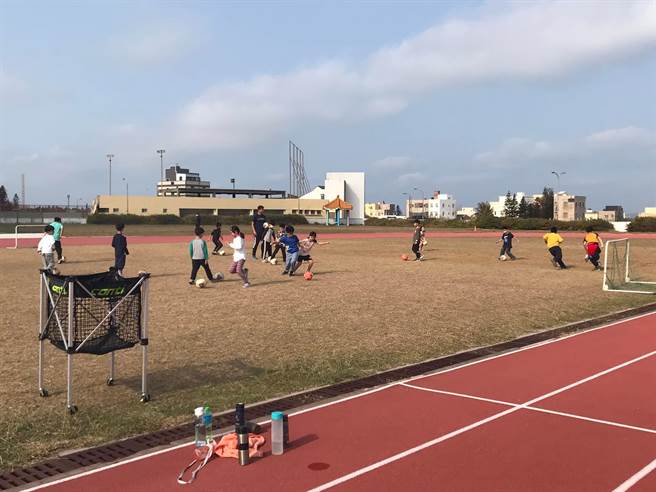 中山国小一年级学生传出A型流感群聚情形，停课五天。（翻摄中山国小脸书／许逸民澎湖传真）