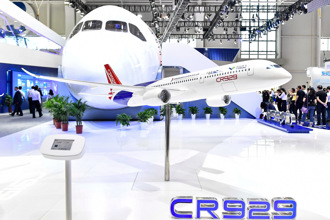 陸C929大型客機可能復活？ 中國商飛展出最新320座寬體遠程客機 