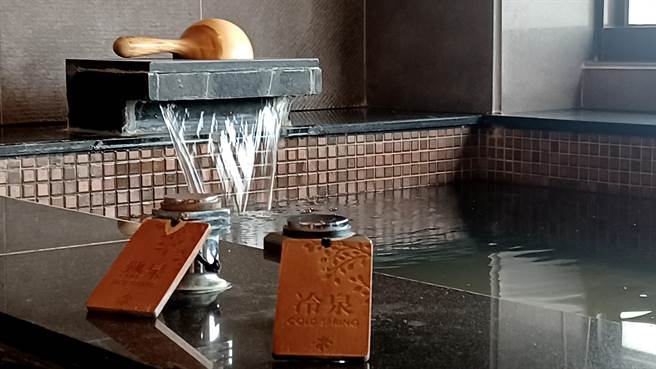 花季度假飯店擁有源自日治時代便開發的百年優質湯泉，是南台灣罕見的天然低溫碳酸氫鈉湧泉。(陳韻萍攝)