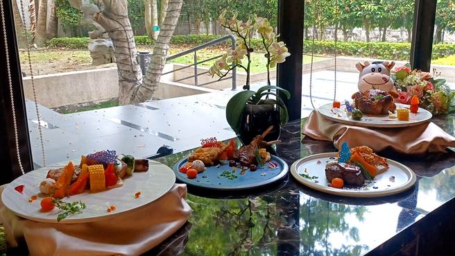 「食堂餐厅」主厨邱楷復，以夏季清爽味觉作为发想，设计出4道精选的海陆双主菜。(陈韵萍摄)