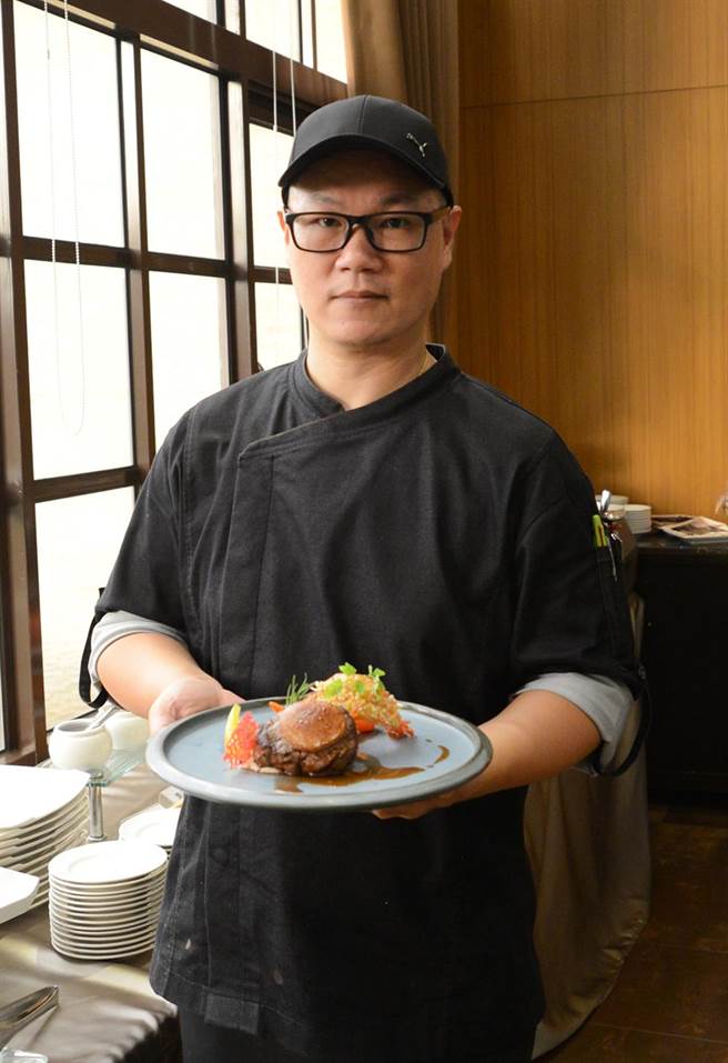 夏季新菜肴，主厨邱楷復尽可能减少过度烹调，以西餐多变的酱汁赋予料理更多的味觉变化与层次。(花季度假饭店提供)