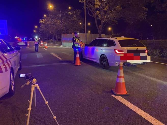 國道警方當天前往執行路檢等勤務，共開出45張罰單。（民眾提供／楊靜茹南投傳真）