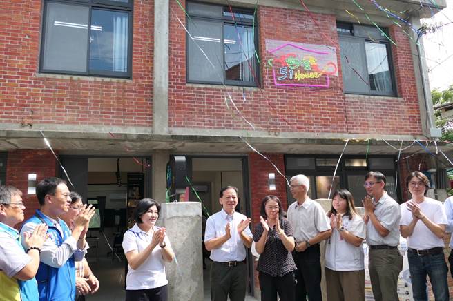 云林县「抚钱51 House」青创基地揭牌，帮助青年返乡创业。（张朝欣摄）