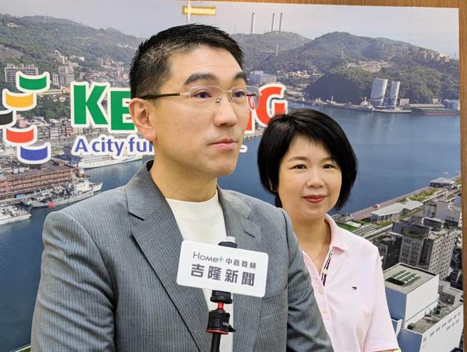 基隆市長謝國樑（圖左）表示，希望「餵藥案」的案情能夠盡快釐清，但也不要因此抹滅全國幼教老師們的愛心及努力。（張志康攝）