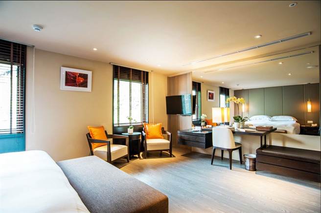 限量30组的「泉漾无暇之旅」住房专案，平日入住可升等为「枫林客房」。（北投大地酒店提供）