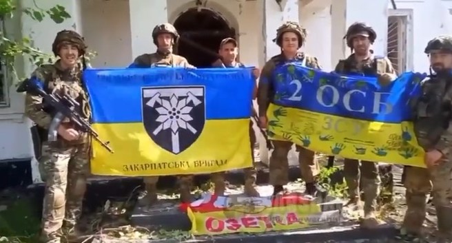 乌克兰第 128 山地突击旅收復了札波罗热的的皮亚蒂哈特基(Pyatykhatky)定居点。(图/Twitter)