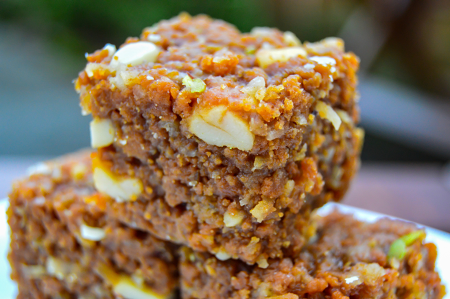 「巴菲」是印度一種呈方形或菱形的傳統節慶糕點，通常成分含有奶油、甜煉乳、奶粉和開心果，在北印度相當受歡迎。（示意圖/shutterstock）