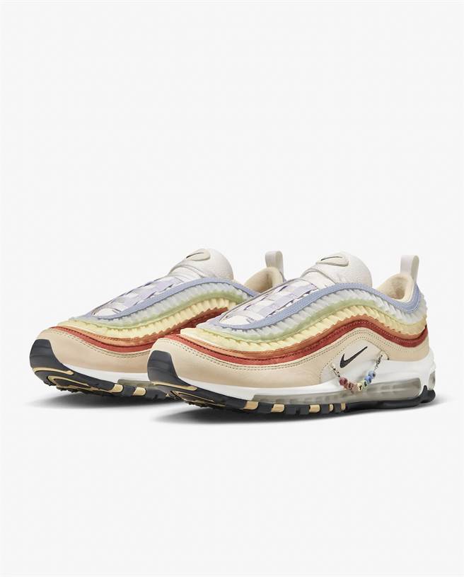 Nike Air Max 97 Be True，5800元。（Nike提供）