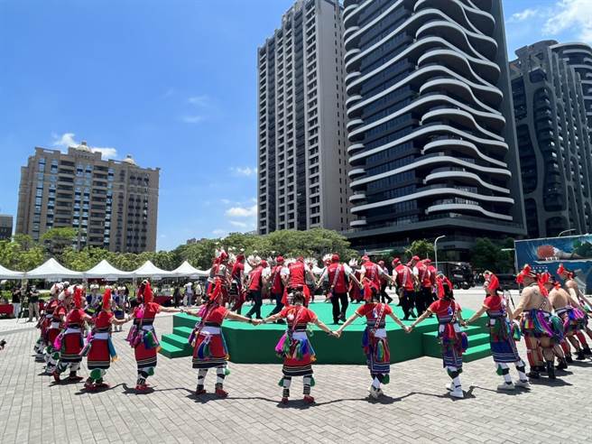 2023原住民族聯合豐年節將於7月21至23日於花蓮縣立體育場旁德興大草坪熱鬧展開，今選在桃園藝文廣場舉行宣傳記者會。（陳夢茹攝）
