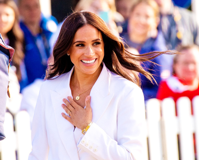 哈利王子、梅根夫婦和Spotify簽約的播客節目「原型」不再續約後，消息人士再爆料梅根沒有親自訪問每一位嘉賓。（資料照／TPG、達志影像）