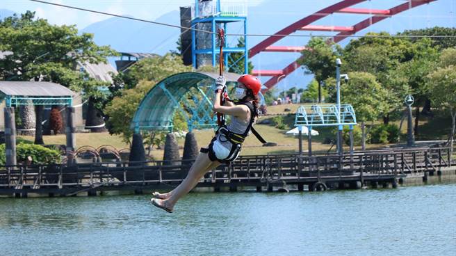 新增高空滑降刺激游乐设施。（宜兰县文化局提供／吴佩蓉宜兰传真）
