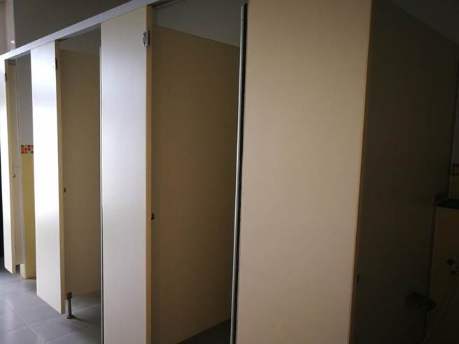 彭姓男子去年帶刀闖入台中某大學，隨機把一名女學生拖進廁所性侵未遂。（資料照）