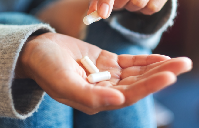 宜兰县某补习班爆发有学童遭喂食管制药品「利他能」，宜兰县卫生局今天（21日）清查后，发现累计有5位学童疑似有接受药物使用史。（示意图／达志影像）