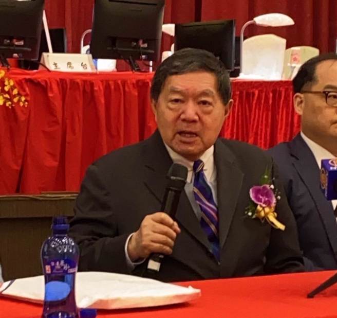 Me Too持續延燒，遠東集團董事長徐旭東表示，要簡單化表達，「職場就是No Touch」。（洪凱音攝）