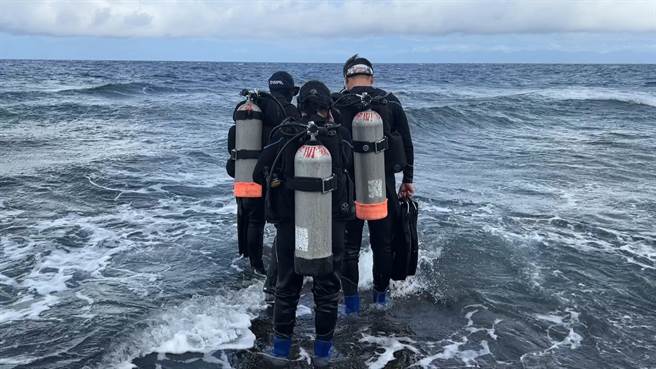 台東綠島被稱為「世界級水下天堂」，每年吸引大批潛水客朝聖，溺斃、嗆水意外時有所聞。（蕭嘉蕙攝）