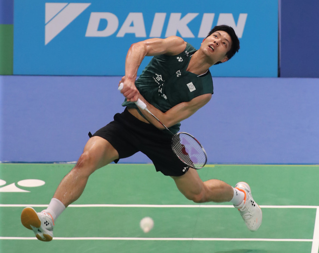 周天成在韓國羽球公開賽首輪直落二勝出。（資料照／鄭任南攝）
