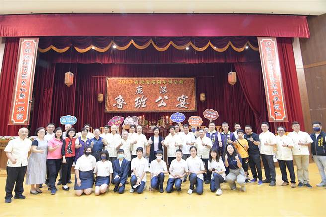 作品匯集来自全国12个县市传统工艺师，108位工艺师作品，包含11位人间国宝、38位县(市)级传统工艺保存技术者，即日起至6月25日展出。（彰化县政府提供／吴建辉彰化传真）