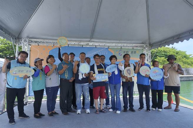 台東樂賞大武港活動今天在大武漁港登場。（台東縣體育會衝浪運動委員會提供／蔡旻妤台東傳真）