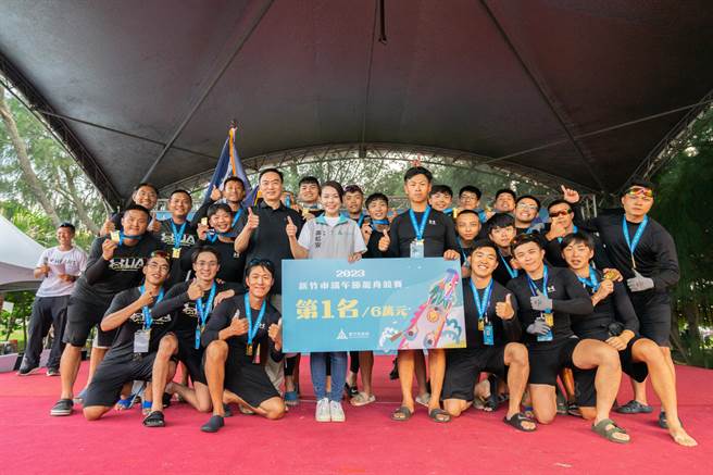 眾所瞩目的「警消大战」最终由消防局勇夺冠军。（新竹市政府提供／王惠慧新竹传真）