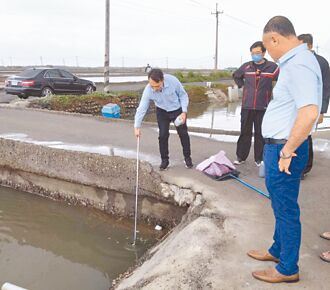 台西魚塭4月落塵化驗 環局：初判非汙染物