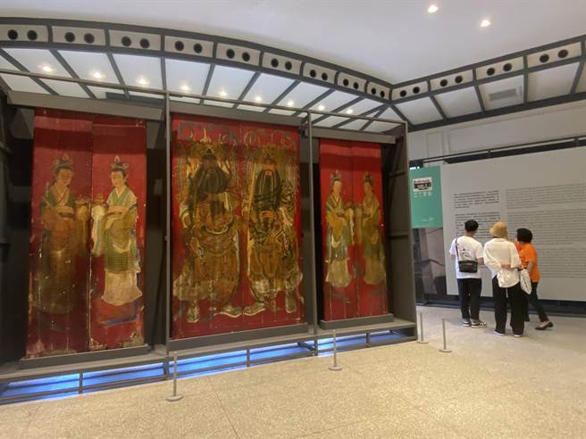   「春源画室：画师—诗人—剧作家—承继者」特展，展现潘氏家族3代横跨115年的创作风华。（曹婷婷摄）