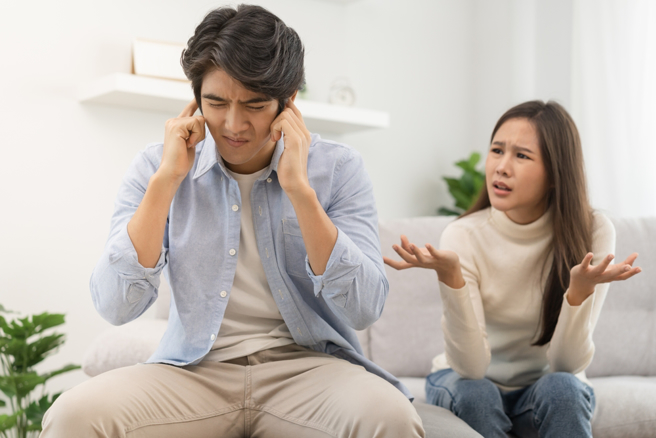 牡羊座、水瓶座、巨蟹座只要心情不好講話會變得超級毒舌，因此容易讓人受傷。（示意圖／Shutterstock）