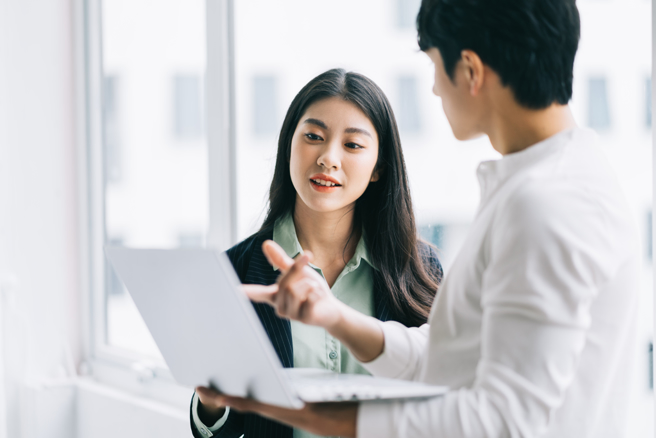 大陆一名社会新鲜人鼓励同事追求梦想，未料事后才知道，对方竟是集团投资人。(示意图/达志影像)