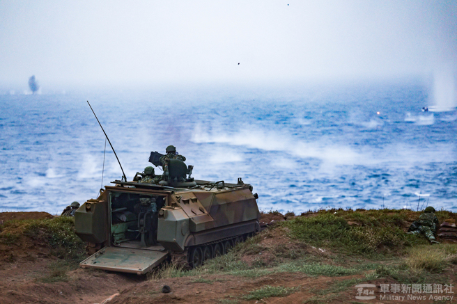 台海最后防线！CNN直击澎防部「镇疆操演」，模拟共军攻占机场。(军闻社提供)