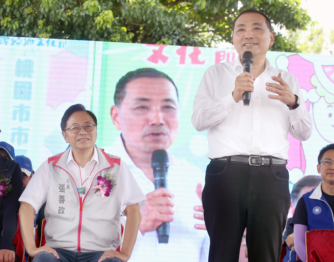 国民党总统参选人侯友宜选情出现下滑，台湾民意基金会董事长游盈隆认为，有6成责任在国民党，4成责任在侯自己。（范扬光摄）