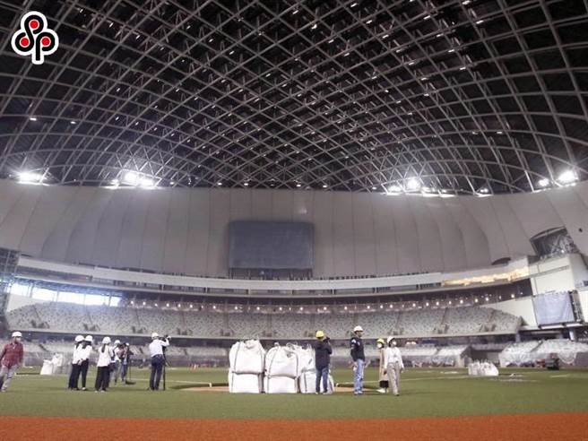 预计大巨蛋将于8月取得使用执照，并于年底试营运，首场活动以棒球赛事作为目标。（本报资料照片）