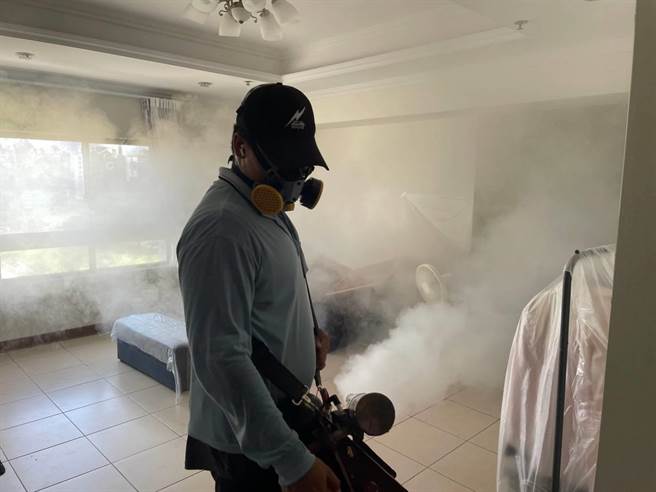 台南市持續進行登革熱化學防治。(台南市衛生局提供／曹婷婷台南傳真)
