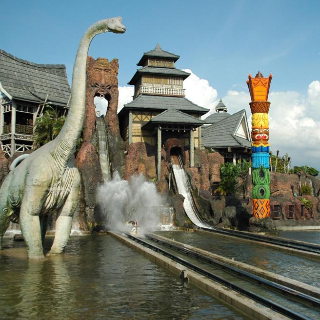 六福村主题游乐园-成人票四张+卡力卡力一桶，即日起至6月30日特价3000元。（PChome 24h购物提供）