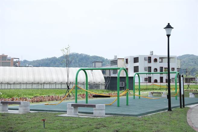 头份市公所将新华高铁桥下废弃空间重新打造成亲子公园。（头份市公所提供／谢明俊苗栗传真）